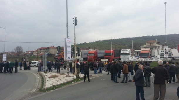 ΚΛΕΙΣΙΜΟ ΚΟΜΒΟΥ ΜΑΥΡΟΒΟΥΝΙΟΥ ΠΕΛΛΑΣ στην Ε.Ο. ΘΕΣΣΑΛΟΝΙΚΗΣ-ΕΔΕΣΣΑΣ-ΑΡΙΔΑΙΑΣ